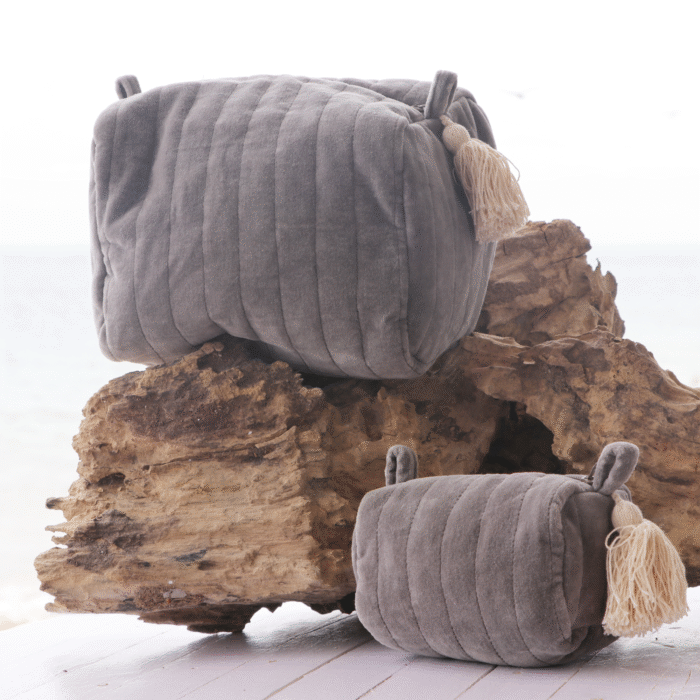 Velvet Tassel - Pouch